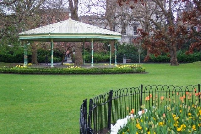 St. Stephen's Green Bandstand image. Click for full size.
