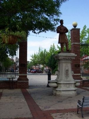 G.A.R. Statue and Marker image. Click for full size.