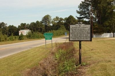 Berkeley County Marker, looking north along State Road 27. Click for full size. Berkeley County Marker, looking north along State Road 27 image. Click for full size.