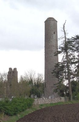 Donaghmore Church and Round Tower image. Click for full size.