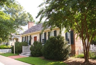 Walker – Peters – Langdon House. Click for full size. Walker – Peters – Langdon House image. Click for full size.