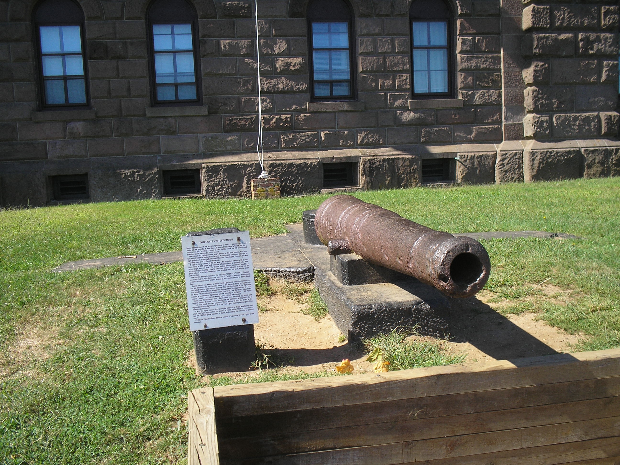 Twin Lights Mystery Cannon