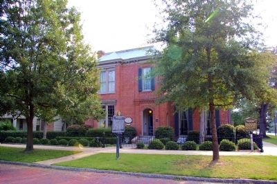 700 Broadway House and Marker (Center). Click for full size. 700 Broadway House and Marker (Center) image. Click for full size.