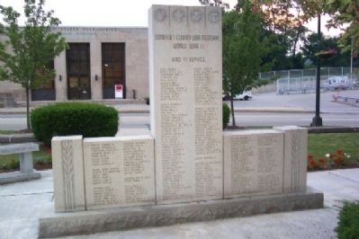 Somerset County World War II Memorial [back] image. Click for full size.