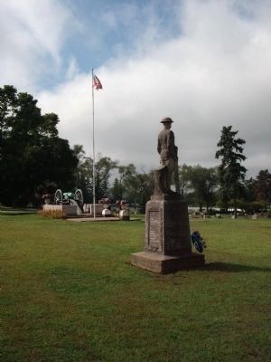 Full Right Back - World War I Memorial. Click for full size. Full Right Back - World War I Memorial image. Click for full size.