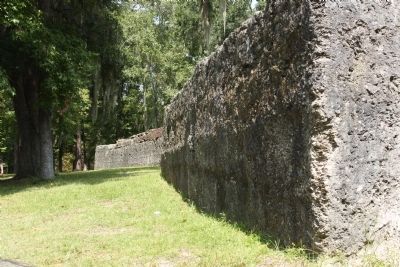 Fort Dorchester ruins, as seen today image. Click for full size.