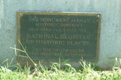 Monument Avenue Historic District /National Register of Historic Places marker, image. Click for full size.