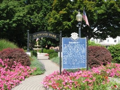 Danbury Marker at the South Entrance of Elmwood Park image. Click for full size.