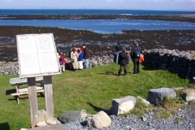 Welcome to Port Corrúch Seal Colony / Failte go Port Corrúch Marker. Click for full size. Welcome to Port Corrúch Seal Colony / Failte go Port Corrúch Marker image. Click for full size.