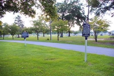 Historic Riverdale Cemetery Marker. Click for full size. Historic Riverdale Cemetery Marker image. Click for full size.