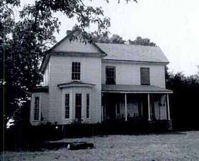 Lafayette Young House - Located on Old Milton Road image. Click for full size.