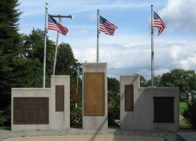 Danbury Veterans Monument image. Click for full size.