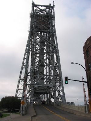 South Lake Avenue, Aerial Lift Bridge image. Click for full size.