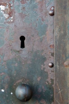 Close-up of Front Door Lock image. Click for full size.