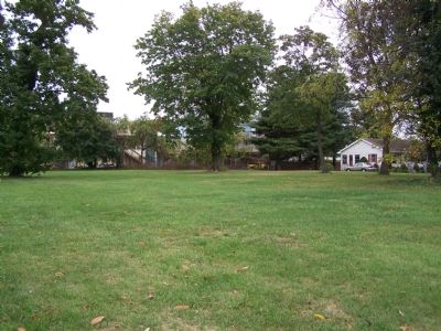 Open lot where Goldsborough House stood. image. Click for full size.