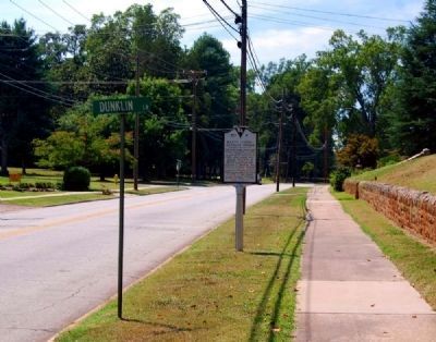 Watts-Todd-Dunklin House Marker - Reverse<br>Looking West Along West Main Street. Click for full size. Watts-Todd-Dunklin House Marker - Reverse<br>Looking West Along West Main Street image. Click for full size.