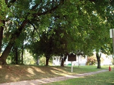 Long North View - - Mimi's House Marker. Click for full size. Long North View - - Mimi's House Marker image. Click for full size.