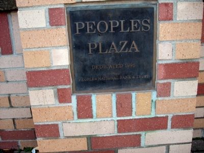 "People's Plaza" - 1995 Dedication Plaque image. Click for full size.