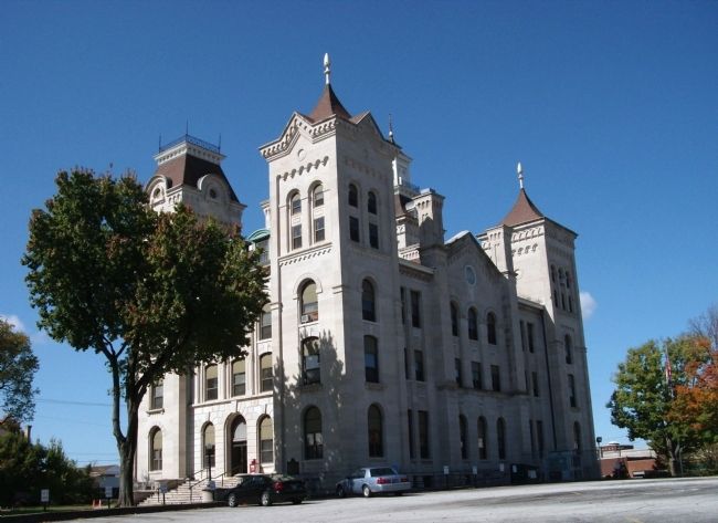 South East Corner - Knox County Courthouse - Vincennes, Indiana. Click for full size. South East Corner - Knox County Courthouse - Vincennes, Indiana image. Click for full size.