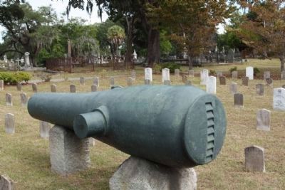 Magnolia Cemetery "Soldiers Ground" cannon image. Click for full size.