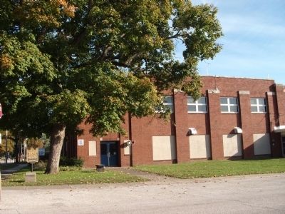 Markers:: at the South End of Palestine High School Building. Click for full size. Markers:: at the South End of Palestine High School Building image. Click for full size.