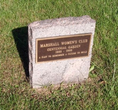 Marshall Women's Club - Centennial Garden 1988 - 1990 (Plaque) image. Click for full size.