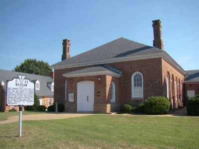 Richmond County Courthouse and Marker, Warsaw Virginia. Click for full size. Richmond County Courthouse and Marker, Warsaw Virginia image. Click for full size.