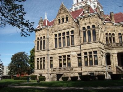 Left View - - Edgar County Courthouse image. Click for full size.