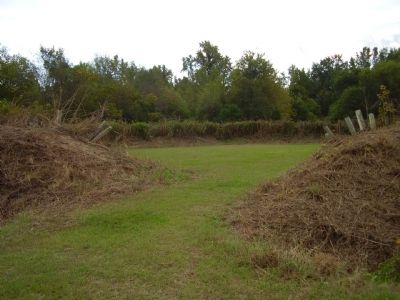 Southeast Redoubt Marker. Click for full size. Southeast Redoubt Marker image. Click for full size.