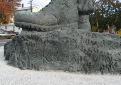 Sculptor's Mark. Click for full size. Sculptor's Mark image. Click for full size.