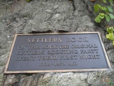 Settlers Rock Plaque image. Click for full size.