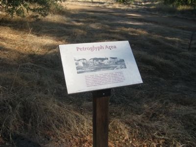 Petroglyph Area Marker image. Click for full size.