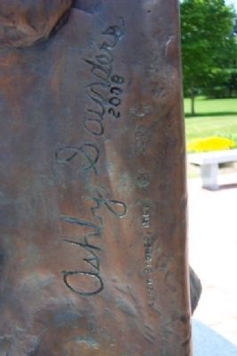 Community Service and Veterans Memorial Sculptor. Click for full size. Community Service and Veterans Memorial Sculptor image. Click for full size.