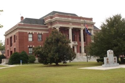 Clarendon County Courthouse image. Click for full size.