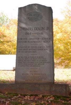Thomas Dixon Jr. Grave image. Click for full size.