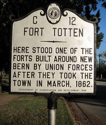 Fort Totten Marker. Click for full size. Fort Totten Marker image. Click for full size.