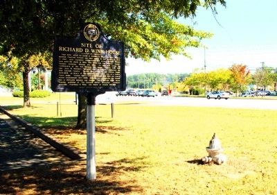 Richard Dickinson Winn Marker. Click for full size. Richard Dickinson Winn Marker image. Click for full size.