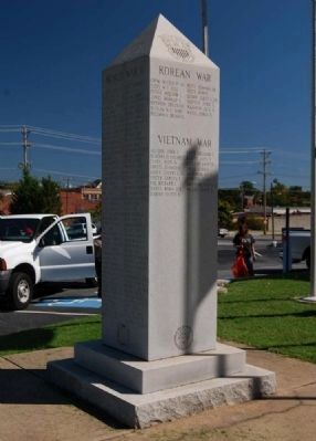 Cherokee County Veterans Monument -<br>South Corner image. Click for full size.