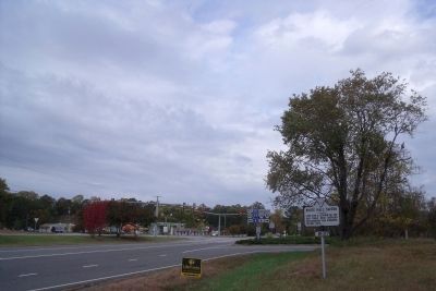 Richmond Rd & Rochambeau Dr (facing north). image. Click for full size.