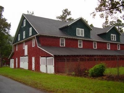 Multipurpose barn, part of the Galivants Ferry Historic District. Click for full size. Multipurpose barn, part of the Galivants Ferry Historic District image. Click for full size.