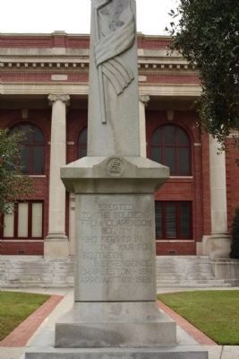 Confederate Monument north face image. Click for full size.