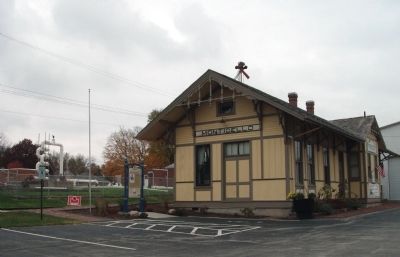 Long View - - Monticello Journeys Marker & "Wabash Depot" Museum image. Click for full size.