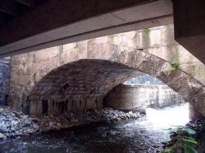 13th Street Bridge over the Kanawha Canal. image. Click for full size.