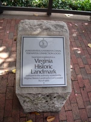 Nearby Historic Landmark Plaque image. Click for full size.