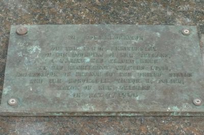 Bienville Place, commemorative marker on the south side of the statue. image. Click for full size.