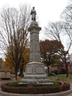 Naugatuck Soldiers' Memorial image. Click for full size.