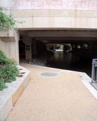 Richmond Riverfront Canal Walk. Click for full size. Richmond Riverfront Canal Walk image. Click for full size.