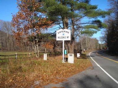 Massachusetts Knox Trail Marker image. Click for full size.