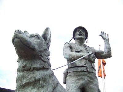War Dog Mmonument Close Up image. Click for full size.