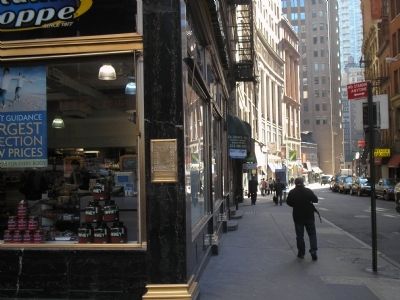 Marker on Broadway and Maiden Lane image. Click for full size.